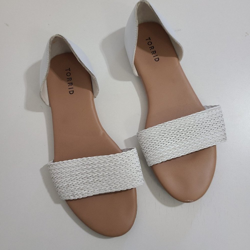 Torrid Woven White Faux Leather Open Toe Sandal Size 10WW